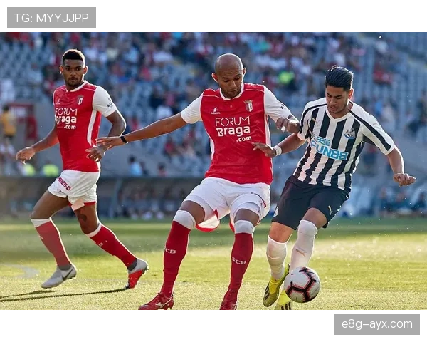 西甲球队强势复苏，欧联杯赛场表现抢眼，激烈竞争成焦点