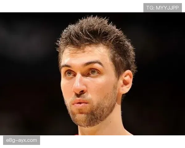 巴尼亚尼利用内线单打拉开篮网前场空间提升得分效率